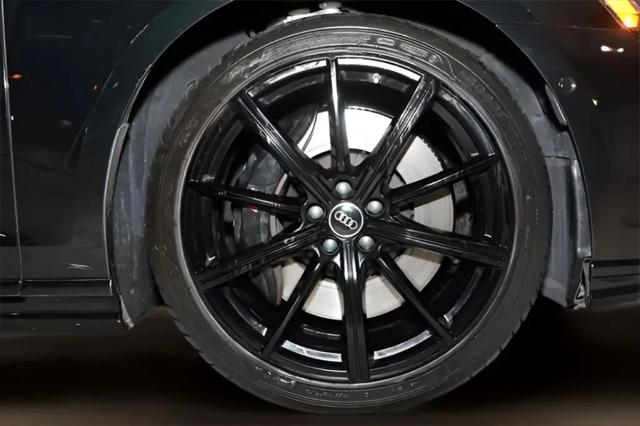 2022 Audi S8 TFSI quattro Tiptronic