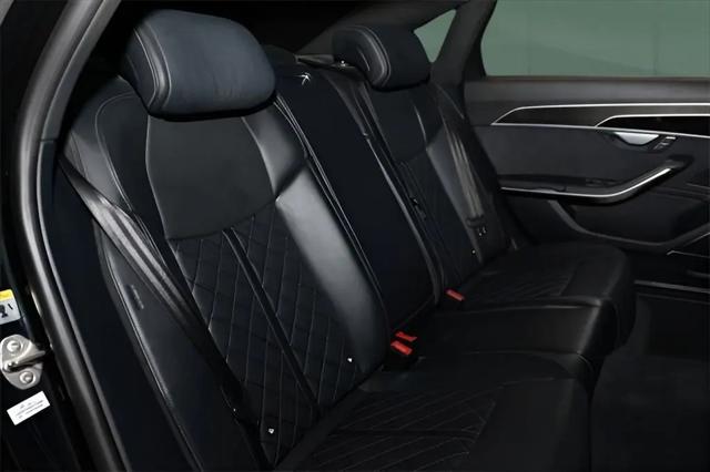2022 Audi S8 TFSI quattro Tiptronic