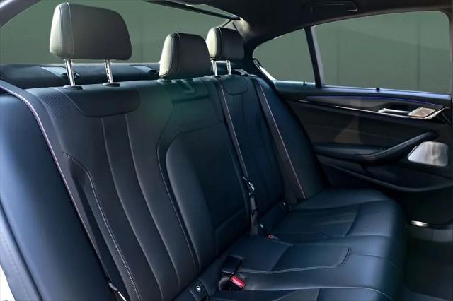2023 BMW M5 Standard