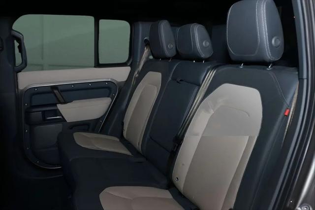 2023 Land Rover Defender 110 X-Dynamic SE