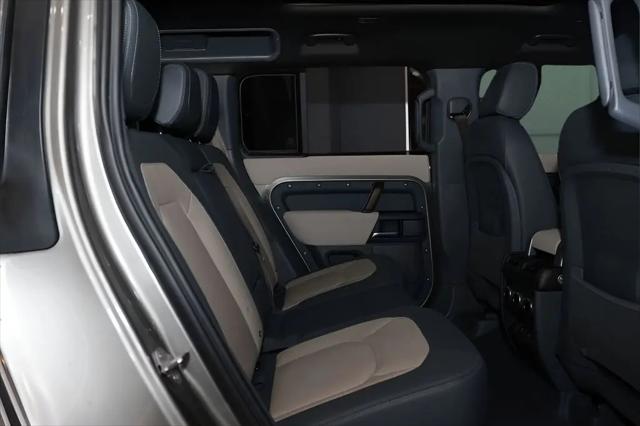 2023 Land Rover Defender 110 X-Dynamic SE
