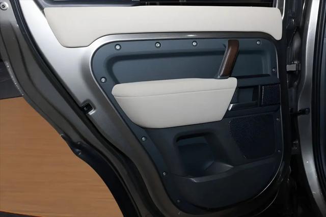 2023 Land Rover Defender 110 X-Dynamic SE
