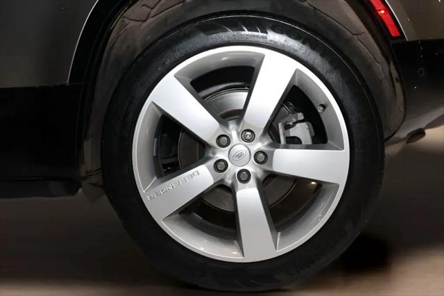2023 Land Rover Defender 110 X-Dynamic SE