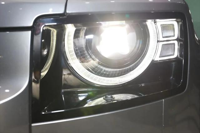2023 Land Rover Defender 110 X-Dynamic SE