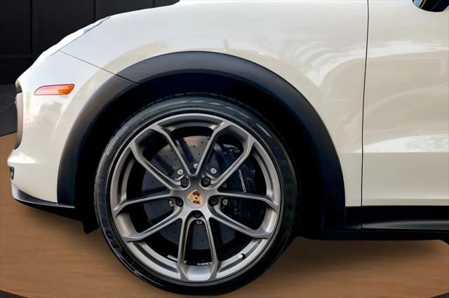 2023 Porsche Cayenne Turbo GT