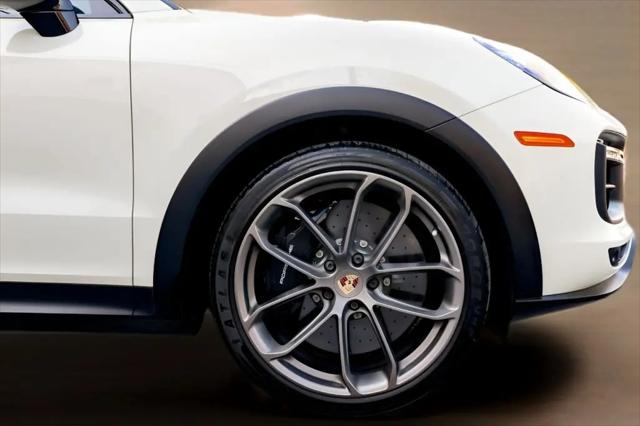 2023 Porsche Cayenne Turbo GT