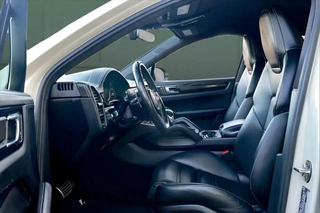 2023 Porsche Cayenne Turbo GT