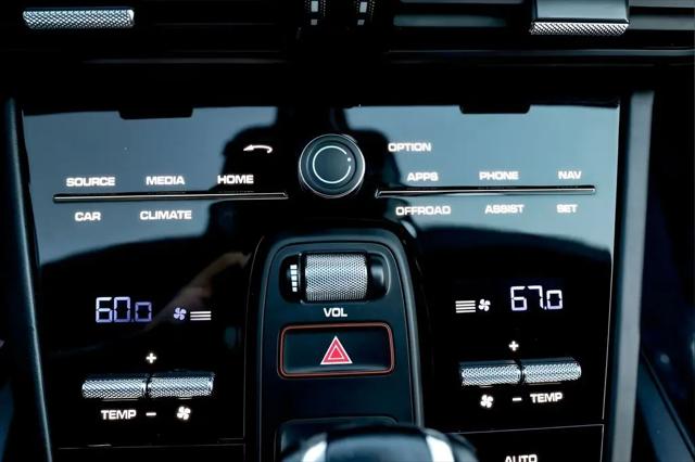 2023 Porsche Cayenne Turbo GT