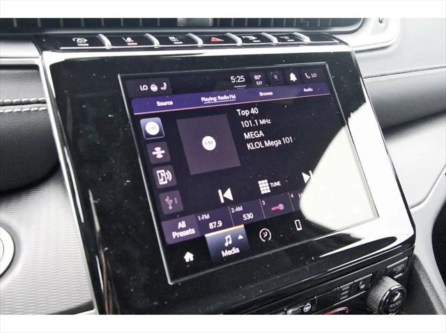 2025 Jeep Grand Cherokee L Laredo X 4x4