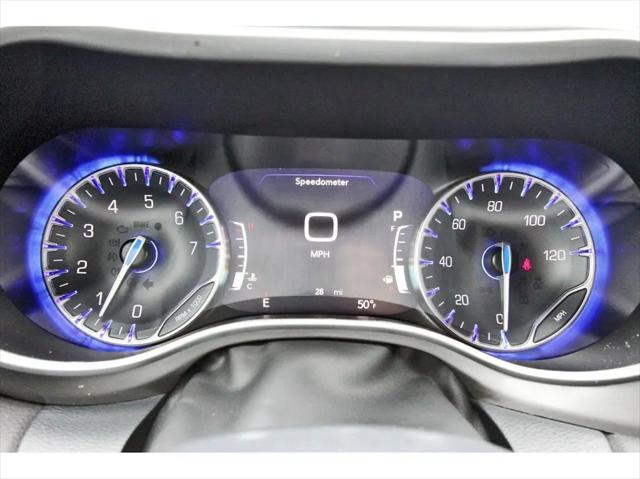 2025 Chrysler Voyager LX