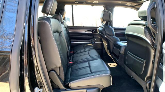 2022 Jeep Grand Wagoneer Series II Obsidian 4x4