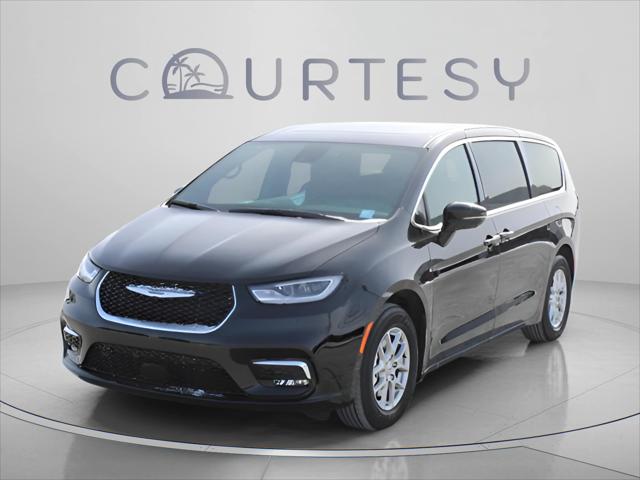 2025 Chrysler Pacifica PACIFICA SELECT