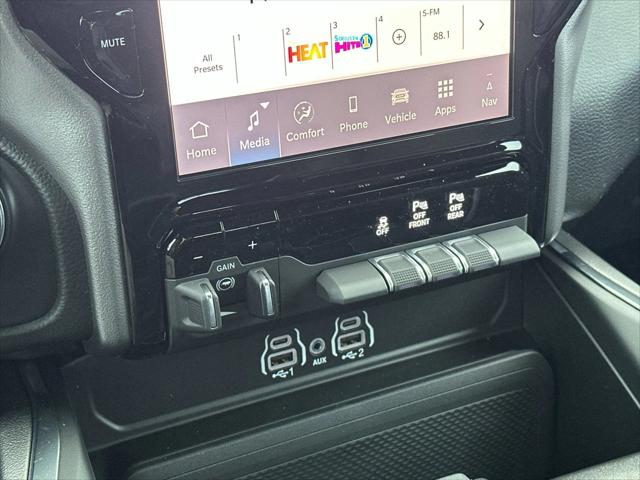 2026 Ram 1500 Laramie Crew Cab 4x4 5'7" Box