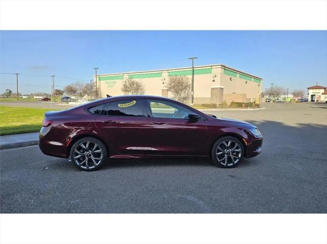 2015 Chrysler 200 S