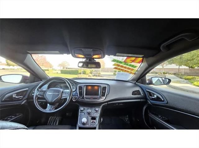 2015 Chrysler 200 S