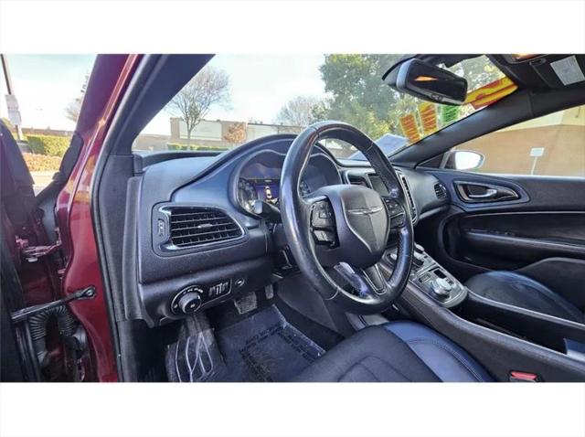 2015 Chrysler 200 S