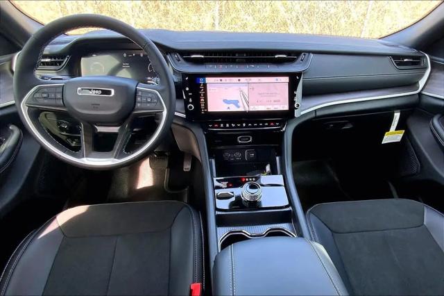 2026 Jeep Grand Cherokee L Altitude 4x4