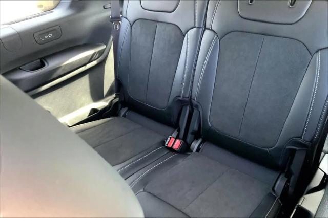 2026 Jeep Grand Cherokee L Altitude 4x4