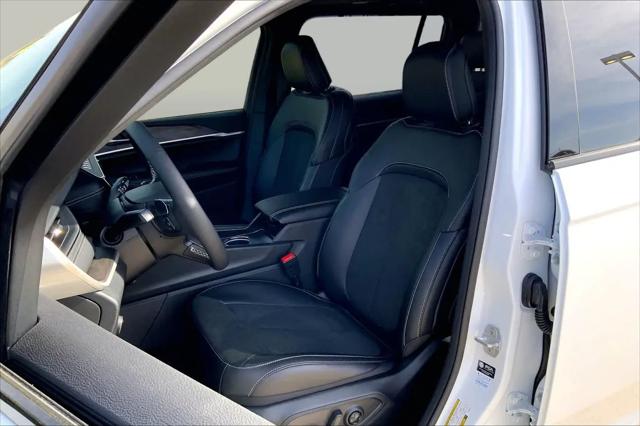 2026 Jeep Grand Cherokee L Altitude 4x4