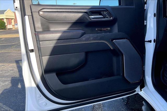 Used 2023 GMC Sierra 1500 4WD Crew Cab Short Box AT4X For Sale in Olive Branch, MS