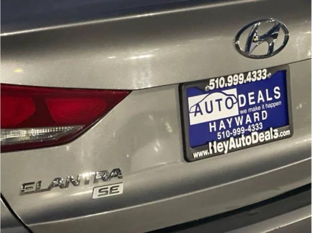 2018 Hyundai Elantra SE
