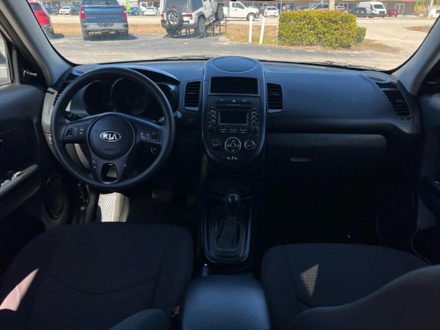 2013 Kia Soul Base