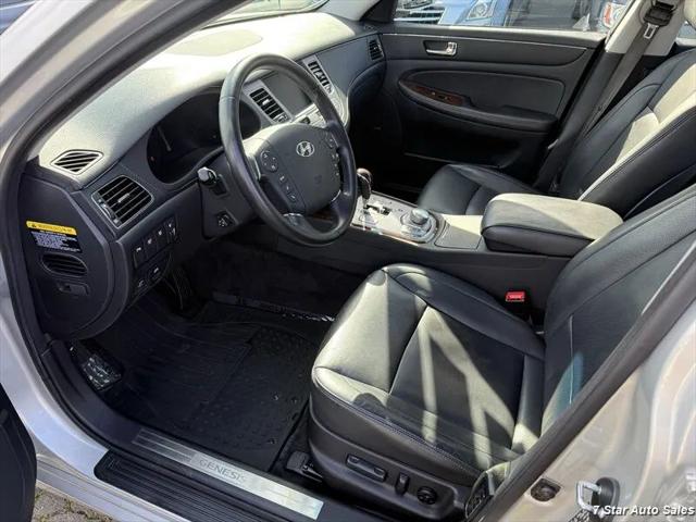 2011 Hyundai Genesis 3.8