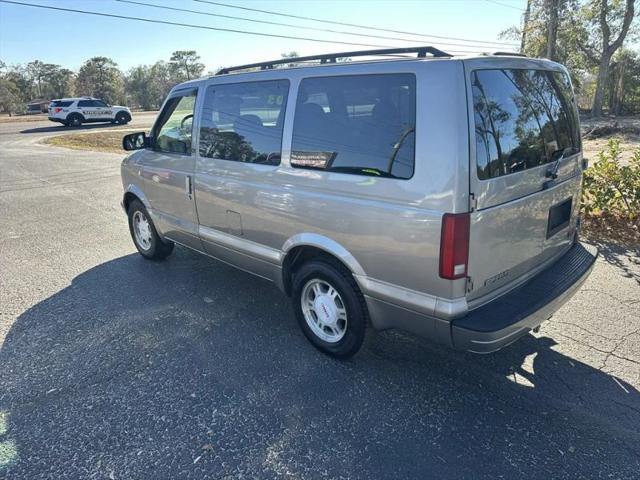 2003 GMC Safari SLE Extended
