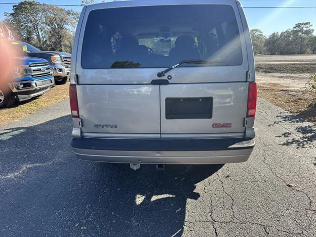 2003 GMC Safari SLE Extended