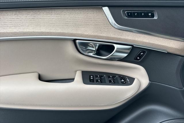2026 Volvo XC90 Plus, B6 AWD Gas (mild hybrid), Gasoline, Bright, 7 Seats