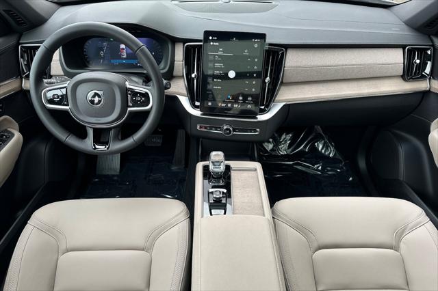 2026 Volvo XC90 Plus, B6 AWD Gas (mild hybrid), Gasoline, Bright, 7 Seats
