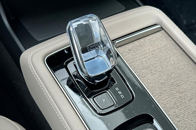 2026 Volvo XC90 Plus, B6 AWD Gas (mild hybrid), Gasoline, Bright, 7 Seats