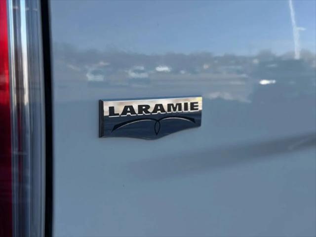 2018 Ram 1500 Laramie Crew Cab 4x4 64 Box