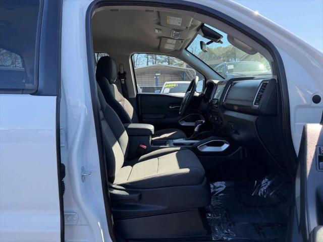 2022 Nissan Frontier Crew Cab SV 4x2