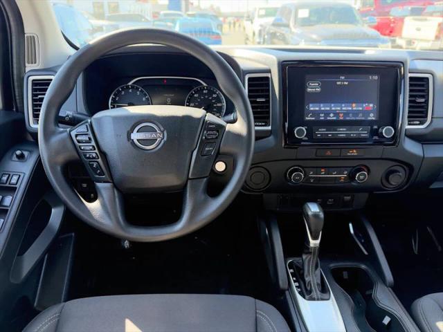 2022 Nissan Frontier Crew Cab SV 4x2