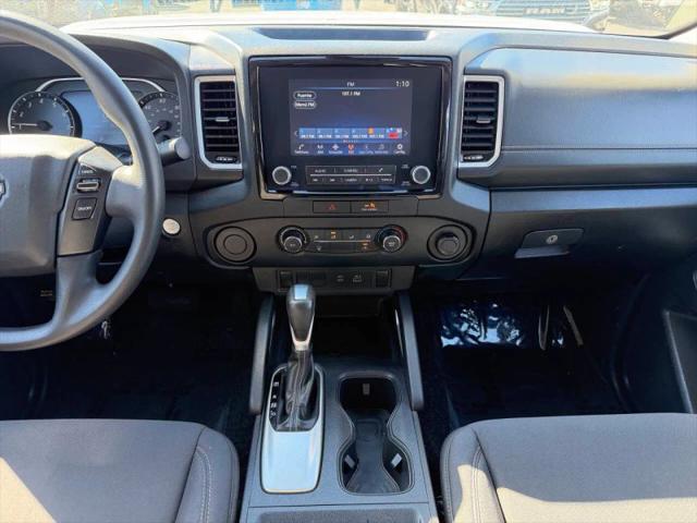 2022 Nissan Frontier Crew Cab SV 4x2