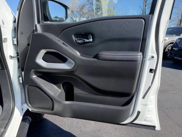 2022 Nissan Frontier Crew Cab SV 4x2