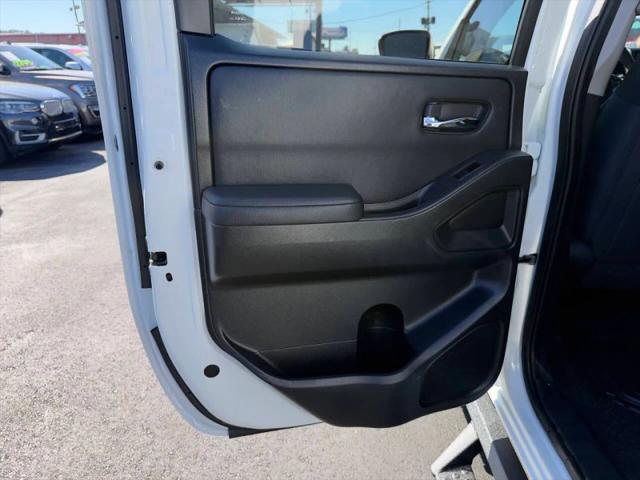 2022 Nissan Frontier Crew Cab SV 4x2