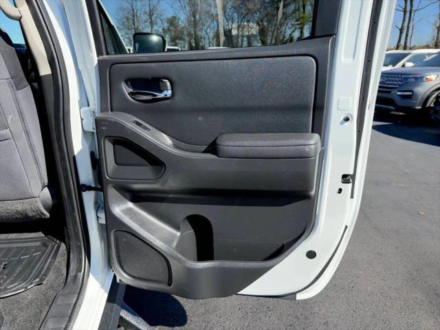 2022 Nissan Frontier Crew Cab SV 4x2