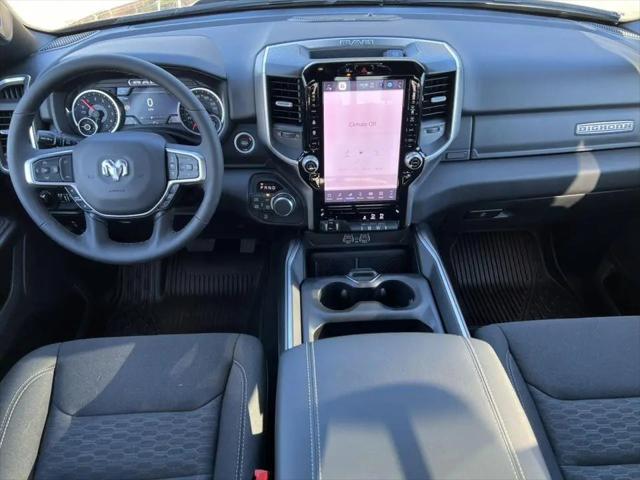 2026 Ram 1500 Big Horn Crew Cab 4x4 5'7" Box