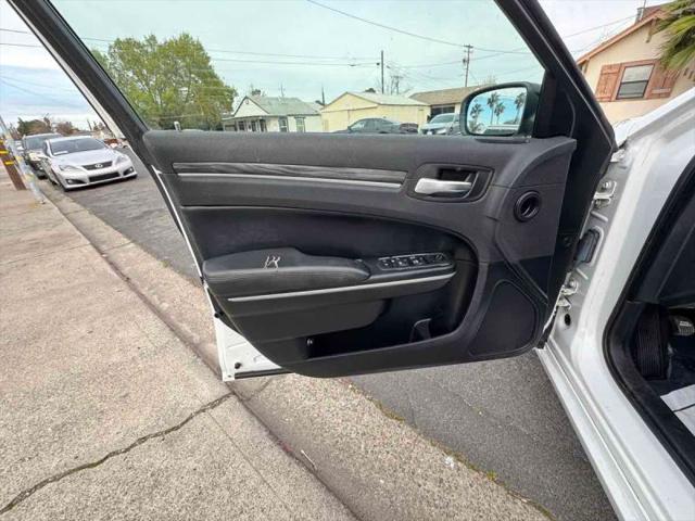 2020 Chrysler 300 Touring