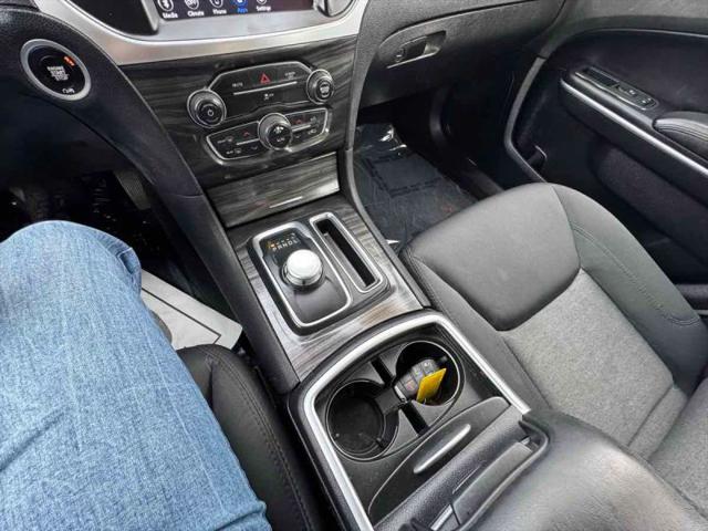 2020 Chrysler 300 Touring