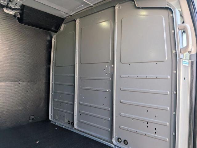 2016 Ford Transit w/Sliding Side Door