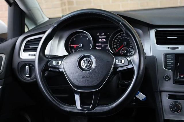 2015 Volkswagen Golf TDI S 4-Door