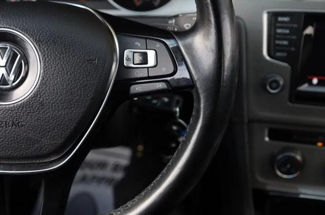 2015 Volkswagen Golf TDI S 4-Door