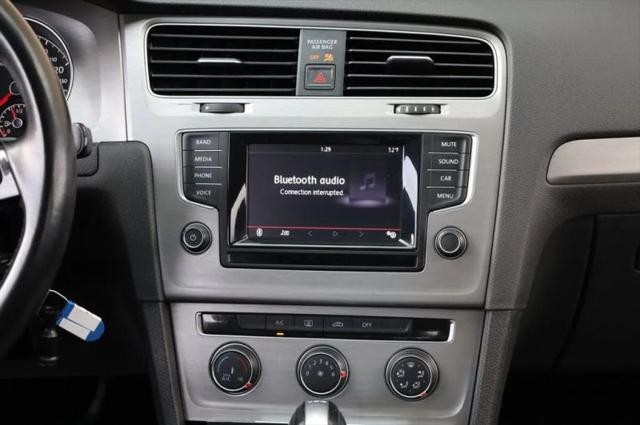 2015 Volkswagen Golf TDI S 4-Door