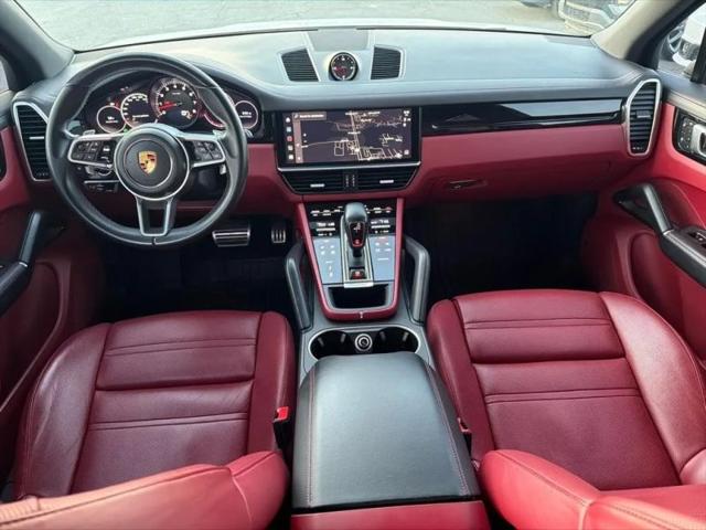 2022 Porsche Cayenne S