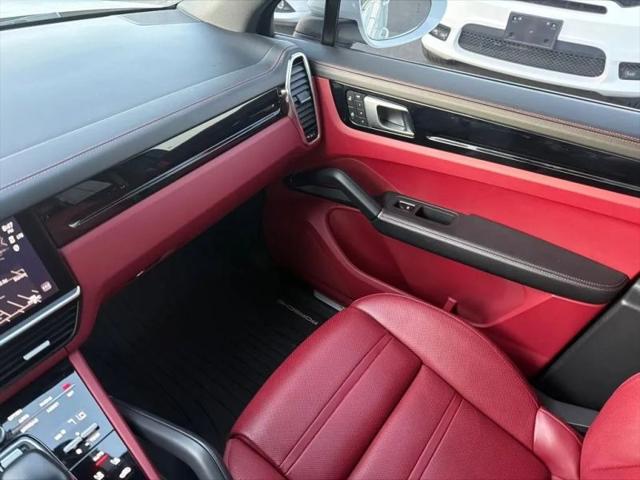 2022 Porsche Cayenne S