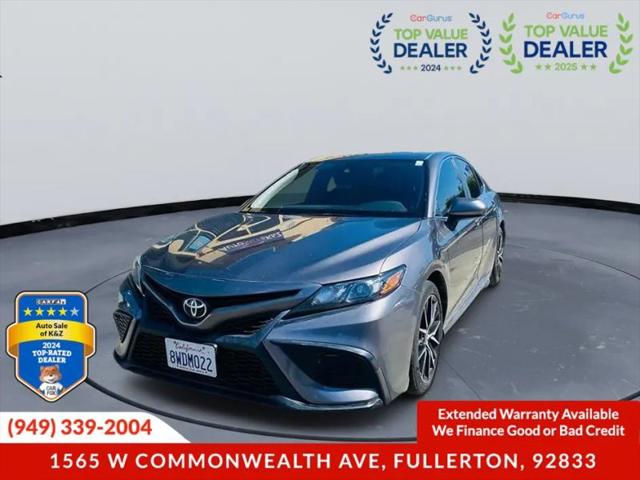 2020 Toyota Camry SE