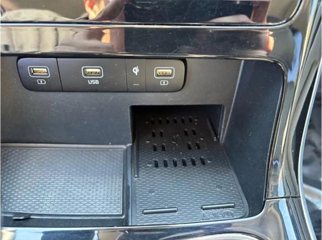 2023 Kia Carnival MPV EX